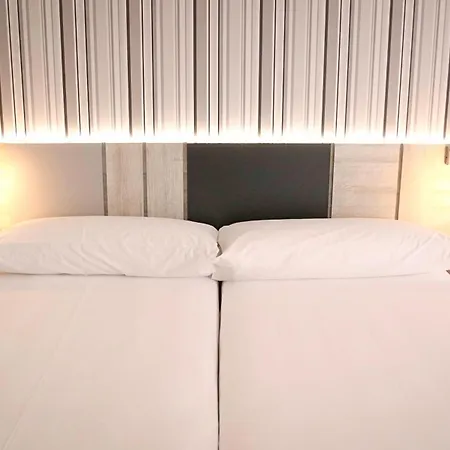 Pensjonat Parque Florida 2*